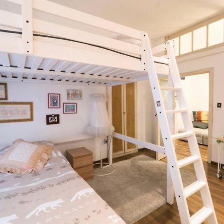 Central Apartment In Trastevere ローマ エクステリア 写真
