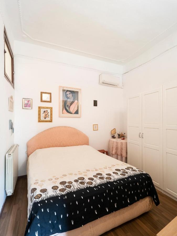 Central Apartment In Trastevere ローマ エクステリア 写真