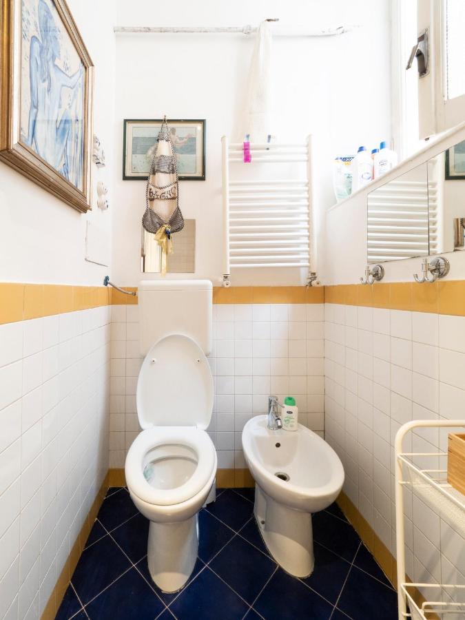 Central Apartment In Trastevere ローマ エクステリア 写真