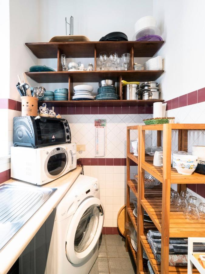 Central Apartment In Trastevere ローマ エクステリア 写真