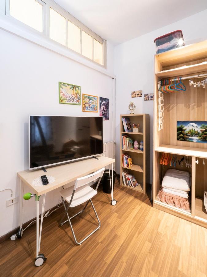 Central Apartment In Trastevere ローマ エクステリア 写真