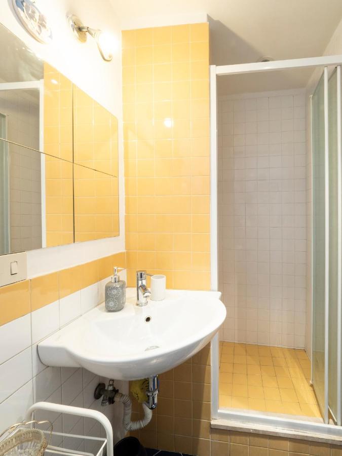 Central Apartment In Trastevere ローマ エクステリア 写真