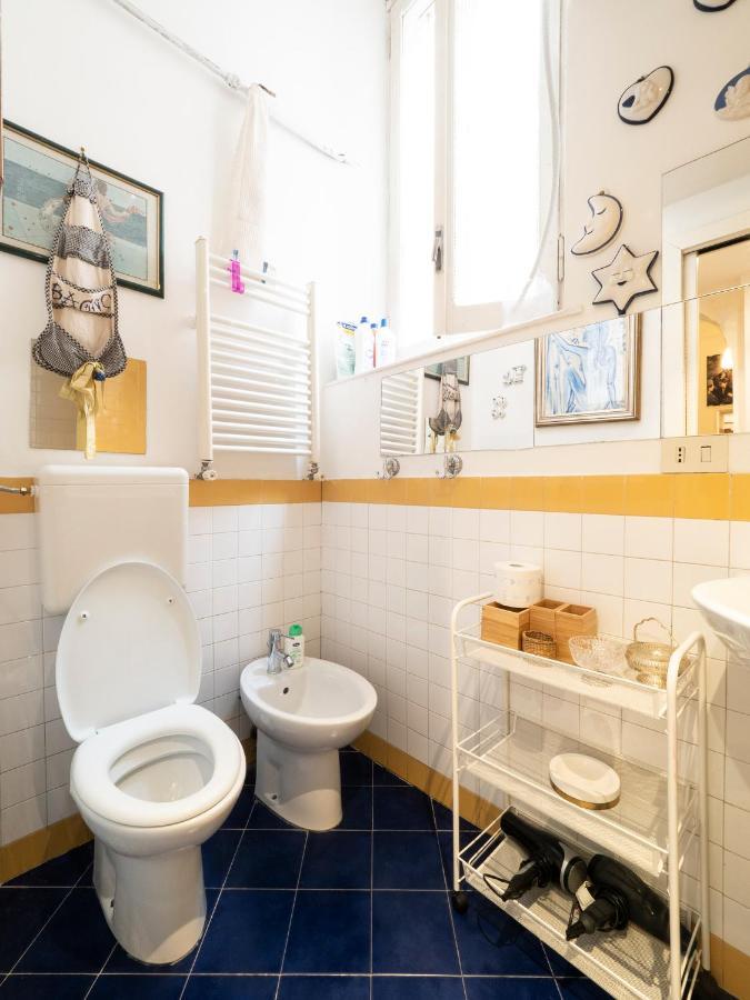 Central Apartment In Trastevere ローマ エクステリア 写真