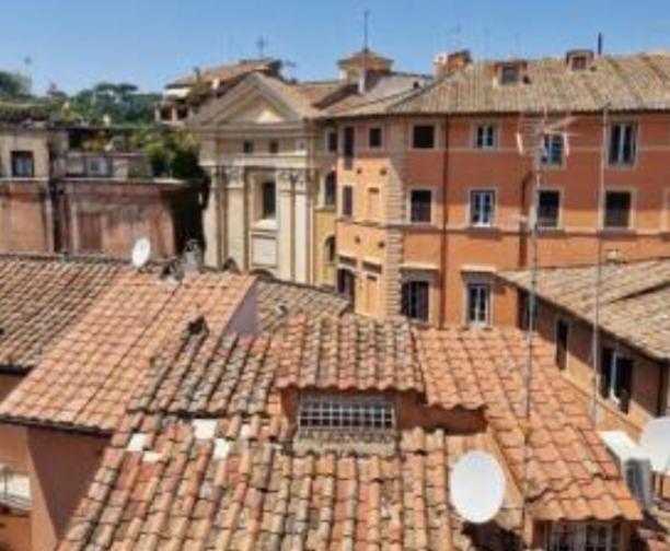 Central Apartment In Trastevere ローマ エクステリア 写真